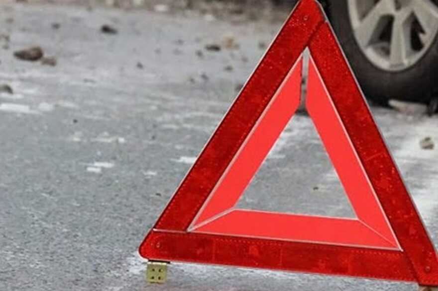 Автобус з артистами рф, які співали в окупованому Херсоні, потрапив у ДТП