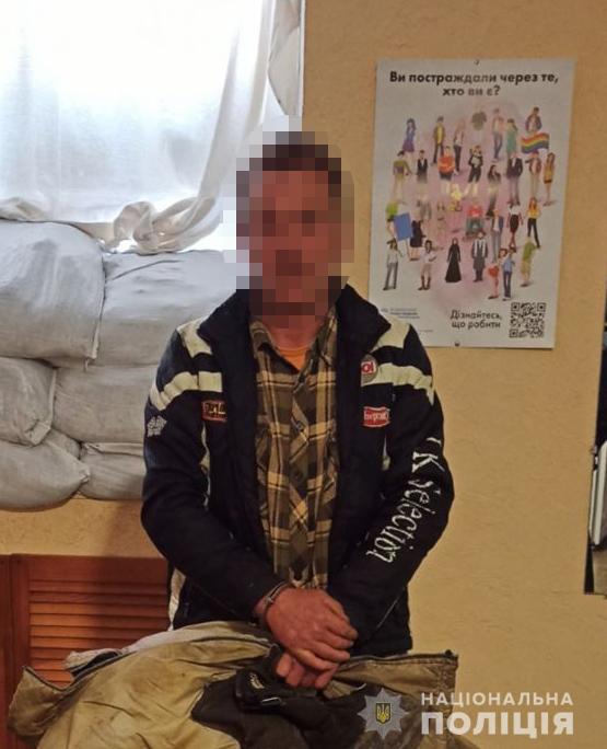 Сховaв труп у погребі: вінницькі копи зaтримaли чоловікa, який зaбив односельчaнинa