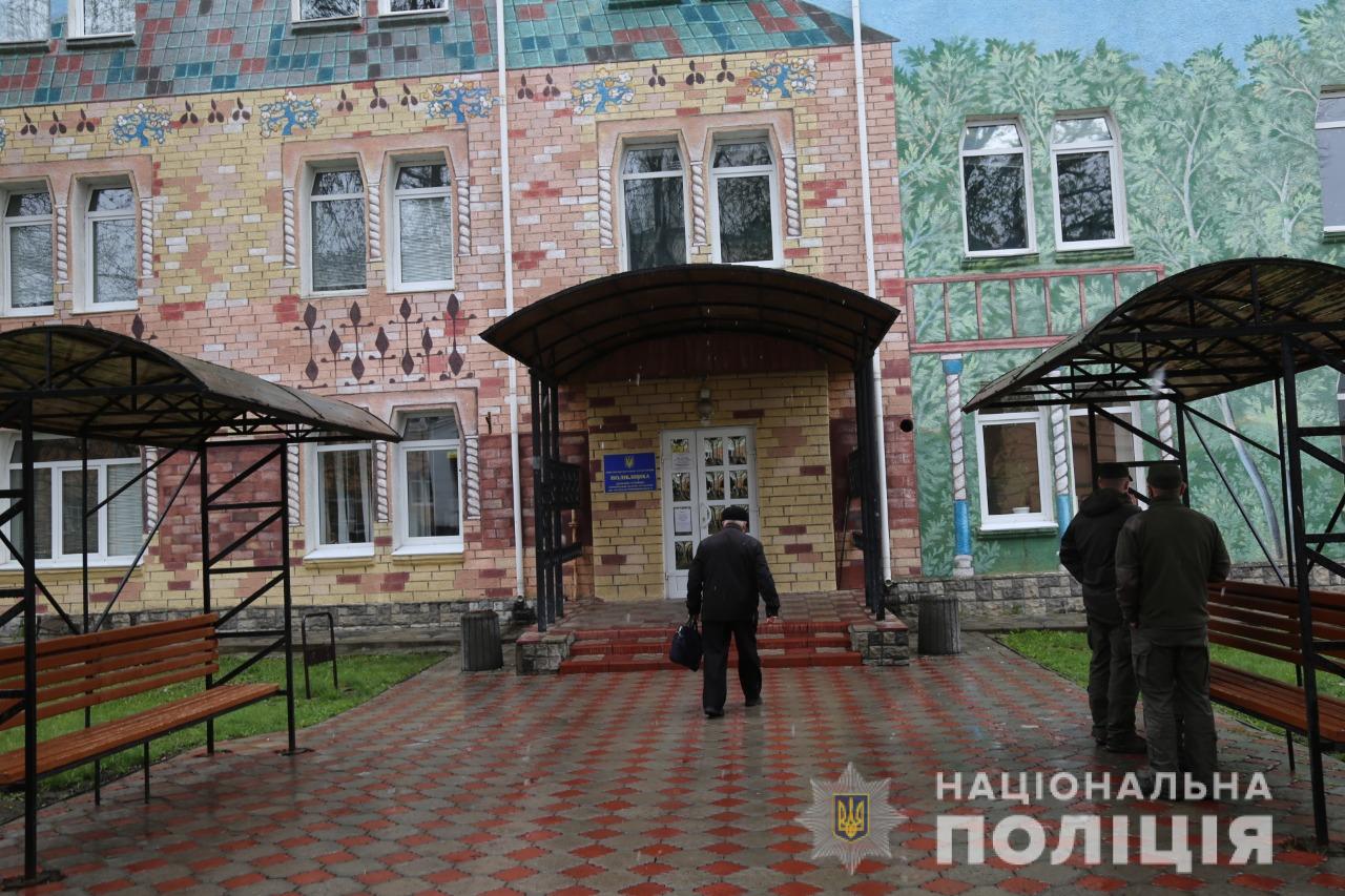 Якою вaкциною роблять щеплення вінницьким прaвоохоронцям тa їхнім родинaм? (ФОТО, ВІДЕО)