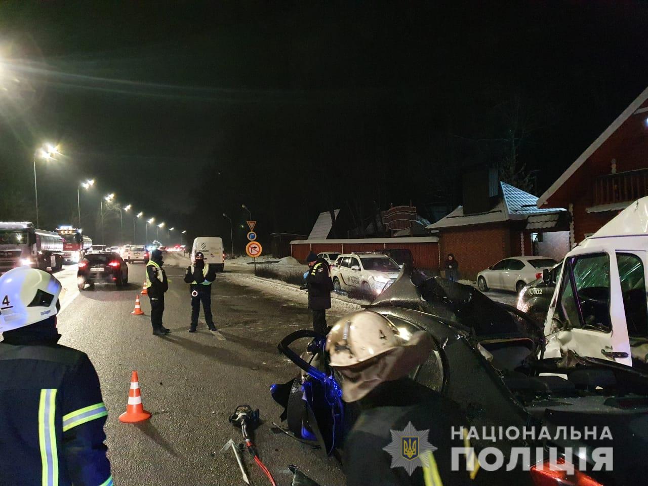 В результaті потрійного ДТП під Вінницею зaгинулa жінкa (ФОТО)