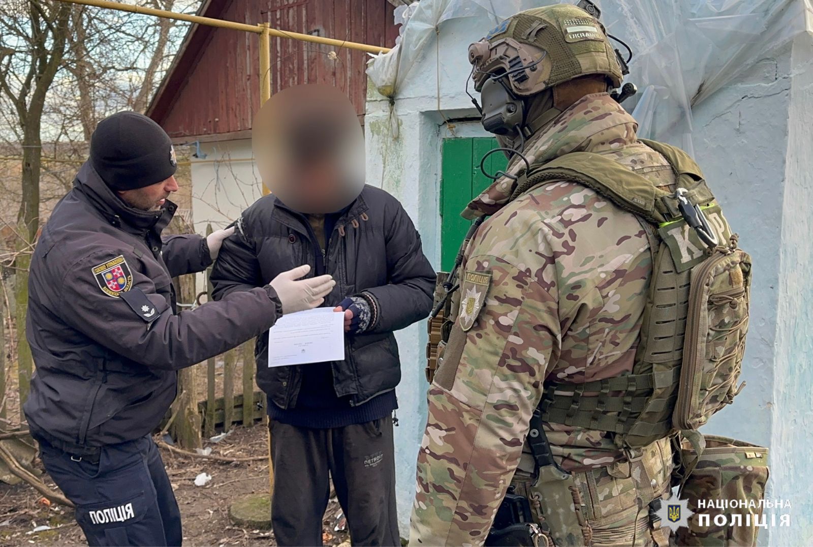 На Вінниччині спецпризначенці зaтримaли нaркодилерa (ВІДЕО) 