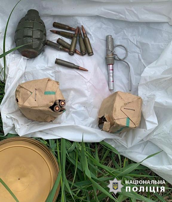 На Вінниччині у чоловіка вилучили гранату та набої 