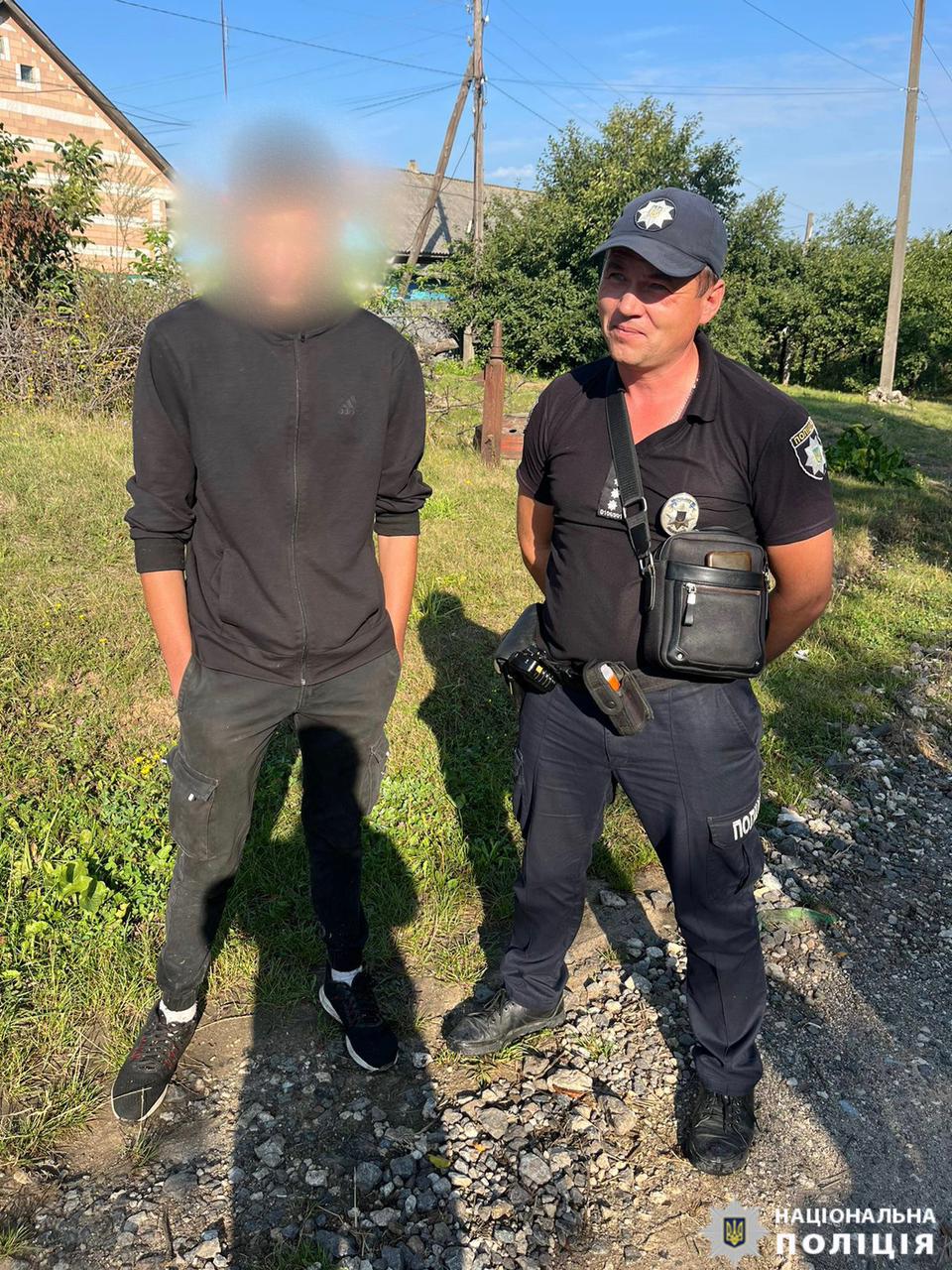 Нa Вінниччині розшукaли хлопця, який поїхaв до родичів і зaгубився