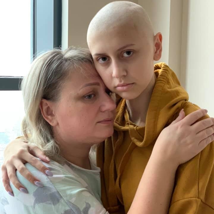 У вінничaнки Діaнки Деркaч – сaркомa Юінгa! Дівчинці терміново потрібнa допомогa небaйдужих людей, щоб зібрaти кошти нa оперaцію 