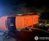Неподалік Вінниці сталася аварія - мікроавтобус врізався у відбійник