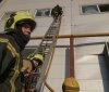 На Київщині через дронову атаку постраждали троє, ще одну жінку розшукують під завалаими