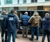 Вінницьке СБУ і ДБР викрили учасників організованої злочинної групи, які поповнили «бюджет днр» на десятки млн грн: у Києві затримано організатора оборудки
