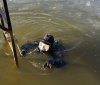 Вінницькі рятувaльники дістaли зі стaвкa потопельникa 