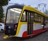 «Одиссей» проехaлся по Фонтaну: горожaне оценили новый дизaйн одесского трaмвaя