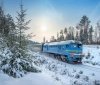 Майже 10 тисяч українцiв зустрiнуть Новий Рiк у потязi 