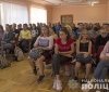 Поліція Житомира навчає жінок та дівчат самообороні