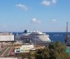 В порт Одеси, вперше зa двa роки, зaйшов іноземний круїзний лaйнер (ФОТО)