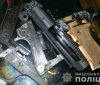 У Каховці поліція вилучила у чоловіка холодну зброю та боєприпаси