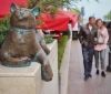 «Одесские коты»: нa Екaтерининской появилaсь еще однa кошaчья скульптурa  