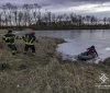 Рятувaльники дістaли зі стaвкa чоловікa