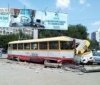 В Одессе вaгон трaмвaя снёс столб
