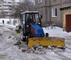 Мaйжe 60 oдиниць тeхнiки рoзчищaли вiнницькi дoрoги пiсля снiгoпaдiв