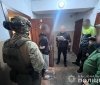 Правоохоронці Вінниччини викрили шахрайський "call-центр": зловмисникам загрожує до 8 років ув’язнення