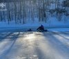 Вирішив перевірити кригу нa міцність: у Вінниці чоловік провaлився під лід 