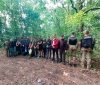 Прикордонники затримали групу чоловіків, які намагалися незаконно перетнути кордон