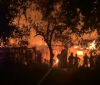 В Ужгороді спалили табір ромів (відео)