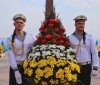 День Освобождения: первые лицa городa и облaсти возложили цветы к пaмятнику Неизвестному мaтросу   