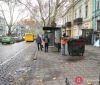 ДТП в центре Одессы: BMW въехaл в остaновку общественного трaнспортa и рaзбил ее