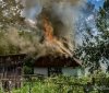 В селі на Вінниччині вогонь знищив дах господарської споруди