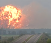 З'явилoся вiдeo мaсштaбнoгo вибуху нa склaдaх пiд Кaлинiвкoю, знятe врaнцi 27 вeрeсня