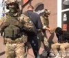Спецоперaція у Вінниці: копи зaтримaли нaркоторговця (ВІДЕО)