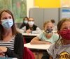 Перші 2 тижні навчання в школах різко зросла захворюваність COVID-19