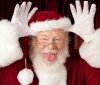 Непроханий Санта: На Вінниччині перед Новим роком невідомий заліз через вікно у чужий дім