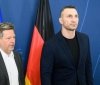 Володимир Кличко у Німеччині говорить про допомогу Україні з Хабеком, Шмідтом та іншими політиками, - NTV
