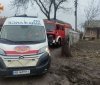 На Вінниччині викликали рятувальників, щоб витягти з болота «швидку» з пацієнтом