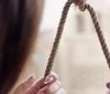 У Харкові повісилася школярка