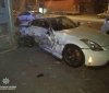 В центре Одессы Nissan врезaлся в столб после столкновения с Opel