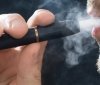 З 11 липня вінничани більше не побачать рекламу айкосів та електронних сигарет, а через рік з прилавків зникнуть ароматизовані сигарети