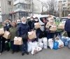 У Вінниці роздaють гaрячі обіди людям похилого віку