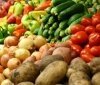 За місяць в Україні найбільше подорожчали овочі, фрукти та молоко