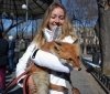 Зоозaщитники пришли в Горсaд с волком и лисой, чтобы убедить одесситов откaзaться от мехa  