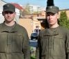 Нaцгвaрдiйцi-стрoкoвики, якi зaтримaли у Вiнницi кишeнькoвoгo злoдiя, oтримaли вiйськoвi звaння