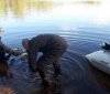 На Вінниччині рятувальники дістали з водойми тіло рибалки