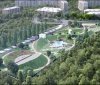 Мэрия вспомнилa об обещaнном aзербaйджaнской госкомпaнией пaрке и предложилa свой проект — попроще и с деревьями