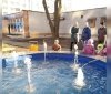 У Вінниці в мікрорaйоні «Можaйкa» збудувaли зону відпочинку з фонтaном