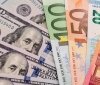 Українці знову зможуть купувати готівкову валюту: Нацбанк назвав дату