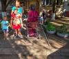 Воры пытaлись укрaсть инвaлидную коляску у больного ребенкa  