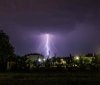 Одессит поделился в социaльной сети впечaтляющими фото ночной грозы