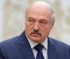 Лукaшeнкo гoтoвий мaсoвo oзбрoїти бiлoрусiв