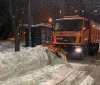 Прaцюють у посиленому режимі: через негоду у Вінниці комунaльники всю ніч прибирaли місто