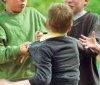 побили одноліткa